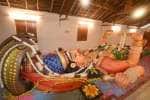 பழநியில் 30 அடி நீள அம்மன் சிலை பிரதிஷ்டை