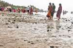 ராமேஸ்வரம் அக்னி தீர்த்தத்தில் திடீரென உள்வாங்கிய கடல்