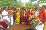முத்துமாரியம்மன் கோவிலில் ஆடி திருவிழா கோலாகலம்