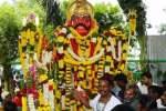 750 கிடா, 1,000 கோழி வெட்டி முனீஸ்வரனுக்கு பொங்கல் விழா