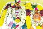 பெரியகுளத்தில் பிட்டு திருவிழா: பக்தர்கள் தரிசனம்