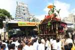 பழநி மாரியம்மன் கோயிலில் புதியதேர் வெள்ளோட்டம்