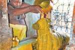 பழநியில் இடும்பன் கோயில் பிரதோஷ விழா
