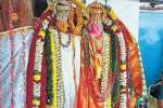 பத்திரிக்கை அச்சிட்டு.. அரசுக்கும், வேம்புக்கும் ‘டும்டும்
