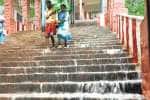 பழநியில் கனமழை: வெறிச்சோடிய கோயில்
