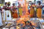 மேட்டுப்பாளையம் உலக நன்மைக்காக குரு பெயர்ச்சி யாகம்
