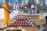 காசி விஸ்வநாதருக்கு சங்காபிஷேக பூஜை