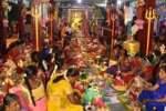 கடலூர் மாரியம்மன் கோவிலில் விளக்கு பூஜை
