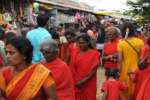 மாமல்லபுத்தில் குவிந்த செவ்வாடை பக்தர்கள்