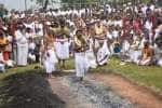 நீலகிரியில் பூகுண்டம் திருவிழா: பக்தர்கள் பரவசம்