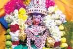 தேனி கோயில்களில் புத்தாண்டு சிறப்பு பூஜை; சர்ச்களில் பிரார்த்தனை
