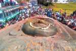 கிருஷ்ணகிரியில் கோதண்டராமர் சிலை:  வழிநெடுகிலும் வழிபாடு