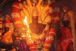 பெயர்ச்சியடைந்தார் ராகு: திருநாகேஸ்வரத்தில் குவிந்த பக்தர்கள்