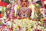 மதுரை, தெப்பக்குளம் மாரியம்மன் கோயிலில் பூச்சொரிதல் விழா