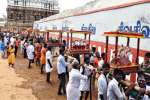 நாயன்மார் உற்சவத்தில் பிரசாரம் : பக்தர்கள் முகம் சுளிப்பு