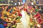 புட்லாய் அம்மன் கோவிலில் விளக்கு பூஜை