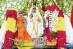 சித்திரை கிருத்திகை விழா: திருப்போரூரில் விமரிசை