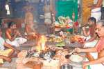 நயினார்கோவிலில் மழை வேண்டி வருண யாகம்