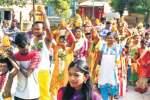 சமயநல்லுார் சக்தி மாரியம்மன் கோயில் பால்குட உற்ஸவம்