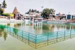 திருநள்ளார் பிரம்ம தீர்த்த குளத்தில் தண்ணீர் நிரப்பும் பணி தீவிரம்