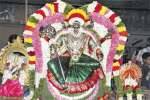பிடாரி அரசியம்மன் கோவிலில் ஊஞ்சல் உற்சவம்
