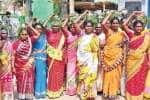 மானாமதுரையில் மழை வேண்டி கிராம தெய்வத்திற்கு பால்குடம்