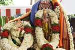 குச்சனூர் கோயிலில் சனீஸ்வரர்-நீலாதேவி திருக்கல்யாணம்