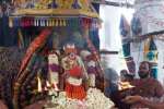 திருக்காஞ்சி கோவிலில் வளையல் சேவை விழா