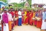 மாரியம்மன் கோயிலில் 108 பால் குட ஊர்வலம்
