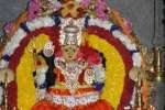 பொள்ளாச்சியில் ஆடிவெள்ளியில் பக்தர்கள் மனமுருகி வழிபாடு