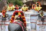 பஞ்சலிங்க சுவாமிகளுக்கு பிரதோஷ பூஜை