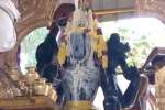 மொரட்டாண்டி குரு பகவானுக்கு 1008 லிட்டர் பாலாபிஷேகம்