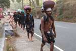 சபரிமலைக்கு பாத யாத்திரை: பக்தர்கள் அதிகம் ஆர்வம்