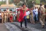 பாரியூர் குண்டம் விழா: பக்தர்கள் நேர்த்திக்கடன்