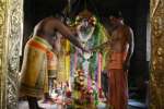 உடுமலை ஆல்கொண்டமால் கோவில் திருவிழா: சுவாமிக்கு அபிஷேகம்