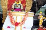 ஆற்றங்கரையில் அருள்பாலிக்கும் திருசோற்றுத்துறை நாதர்