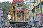 உலகளந்த பெருமாள் கோவில் தேர் திருவிழா கோலாகலம்
