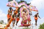 விமான அலகு அணிந்து பக்தர்கள் நேர்த்திக்கடன்