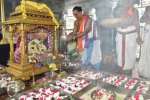 பழநி முருகன் கோயிலில் 1008 சங்காபிஷேகம்