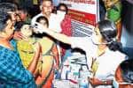 ராமேஸ்வரத்தில் பக்தர்களுக்கு கொரோனா பரிசோதனை