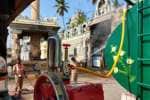 அவிநாசிலிங்கேஸ்வரர் கோவிலில் கிருமி நாசினி தெளிப்பு