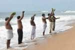 ஆடி அமாவாசை: சென்னை நீர்நிலைகளில் முன்னோர்களுக்கு தர்ப்பணம்