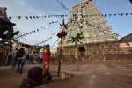 திருவண்ணாமலை தீபத்திருவிழா: ராஜகோபுரம் முன் பந்தக்கால் நடப்பட்டது