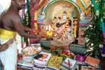 சரஸ்வதிவிளாகம் கோவிலில் சிறப்பு ஹோமம்: குழந்தைகளுக்கு வித்தியாரம்பம்