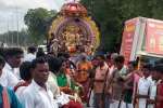 சங்கீத மும்மூர்த்திகள் இசை விழா ஊர்வலம்