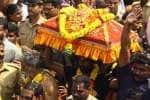 எருமேலி பேட்டை துள்ளல், திருவாபரண பவனிக்கு கடும் கட்டுப்பாடுகள்