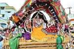 ராமேஸ்வரம் ராமநாதசுவாமி கோயிலில் சுவாமி, அம்மன் உலா