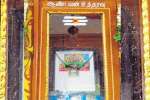 சிவன்மலை கோவில் உத்தரவு பெட்டியில் கைலாய காட்சியுடன் திருமாங்கல்யம்