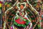 ஆடிப்பூரம் விழா: அகிலாண்ட கோடி பிரம்மாண்ட நாயகிக்கு வளை காப்பு நடக்கும் நாள்