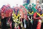 தசரா விழாவிற்காக நேர்த்திக்கடன் செலுத்திய பக்தர்கள்